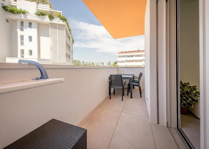 アパート Maxim カオルレ